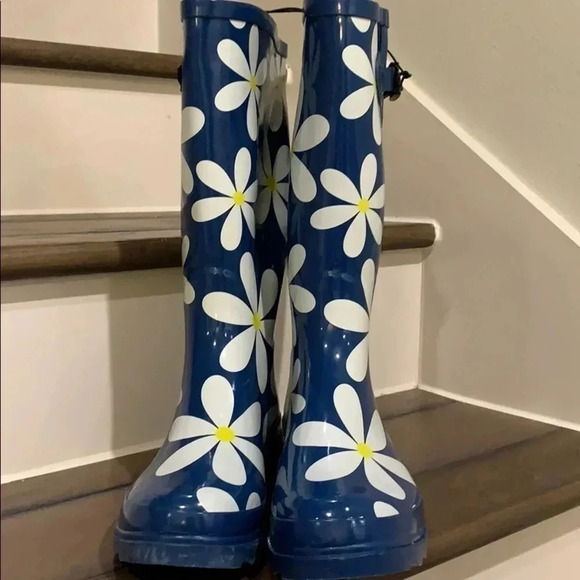 Blue Floral Rain Boots Waterproof Size 10 New - Picture 2 of 4